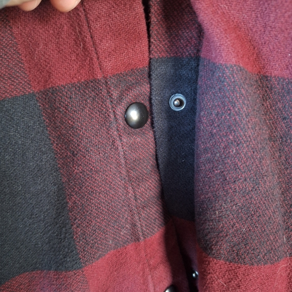 VOLCOM flannel - Picture 2 of 4